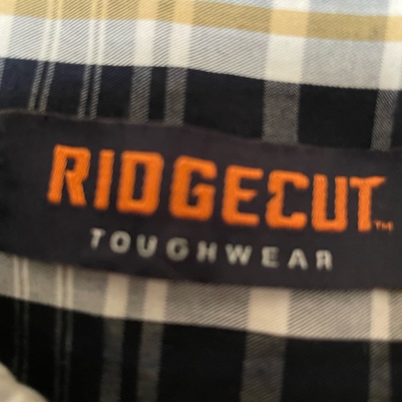 Men’s black and white ridge cut tough wear button down casual shirt - Picture 2 of 4